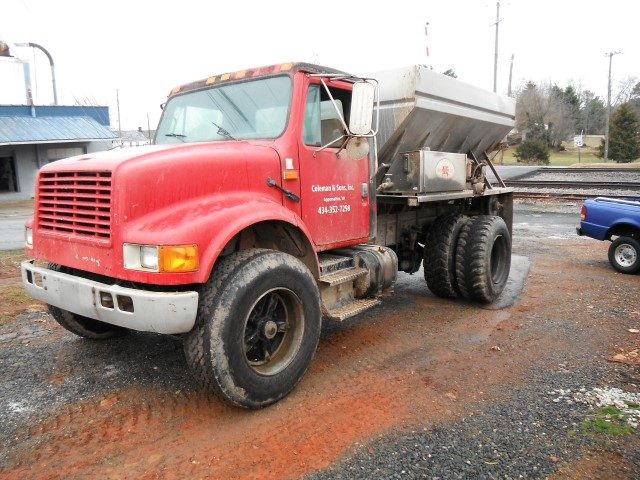 Fertilizer truck at Coleman Farm Supply